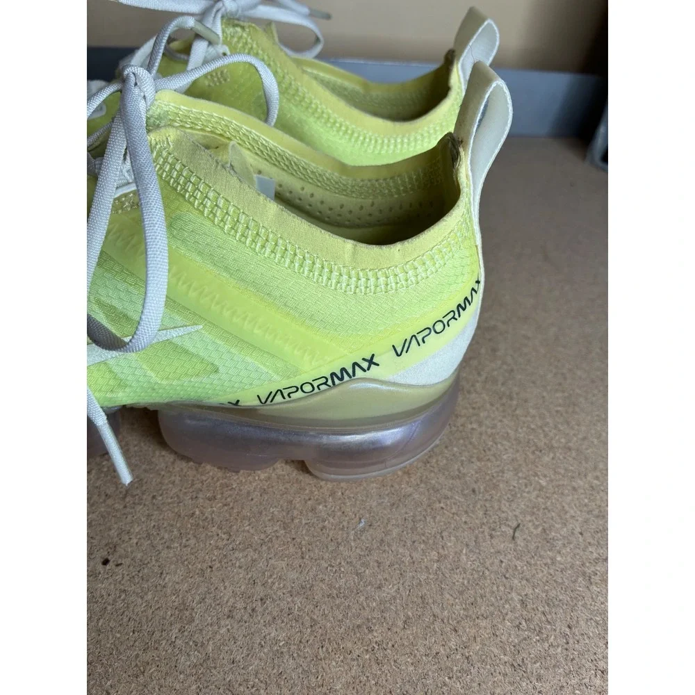 Nike Air VaporMax 2019 Barely Volt Spruce Fog AR6631-700 Mens Running Shoes